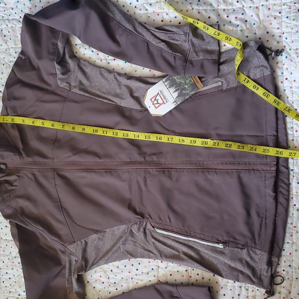 Avalanche  Zip- Up  Windbreaker. - Picture 13 of 13
